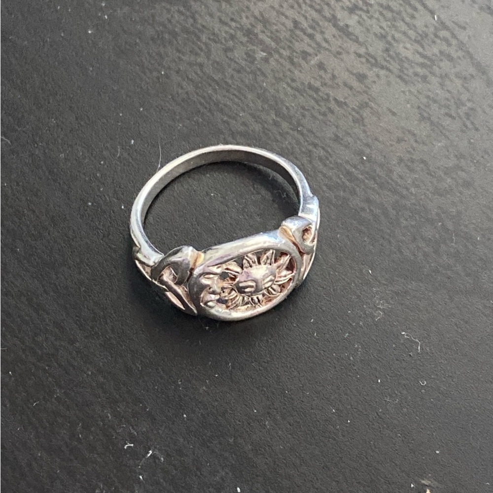 Sterling Silver Sun Face Ring - Silver Women's Jewelry - Picture 2 of 2